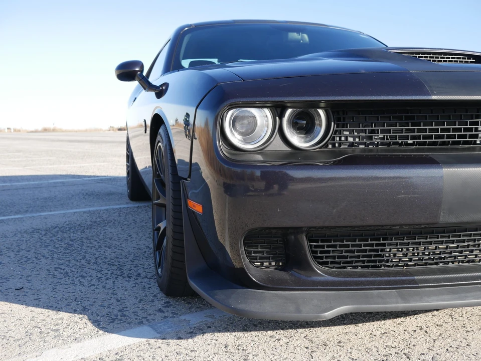 2016 Dodge Challenger SRT Hellcat 3rd Gen - Image 16 of 31
