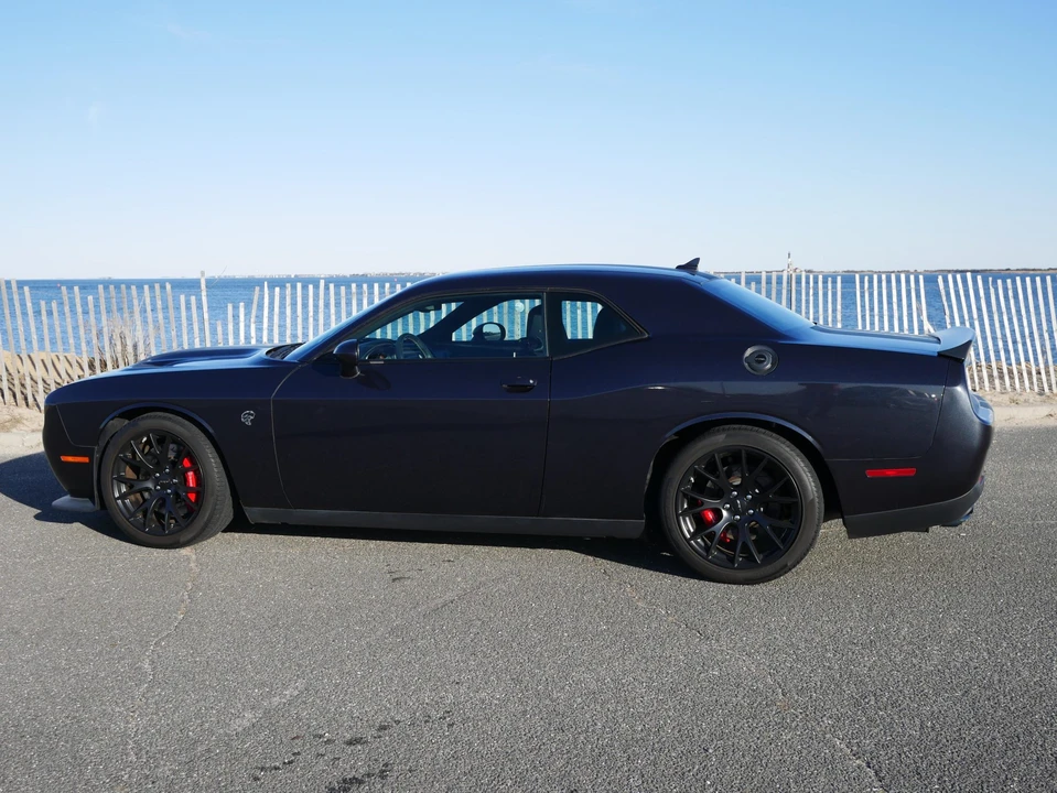 2016 Dodge Challenger SRT Hellcat 3rd Gen - Image 5 of 31