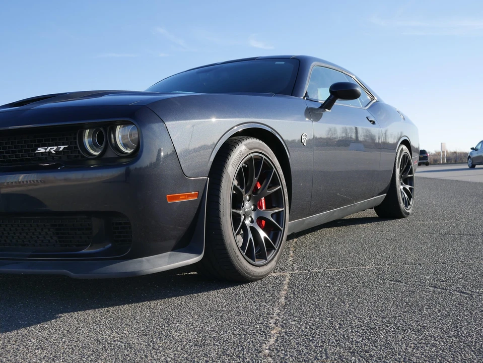 2016 Dodge Challenger SRT Hellcat 3rd Gen - Image 18 of 31