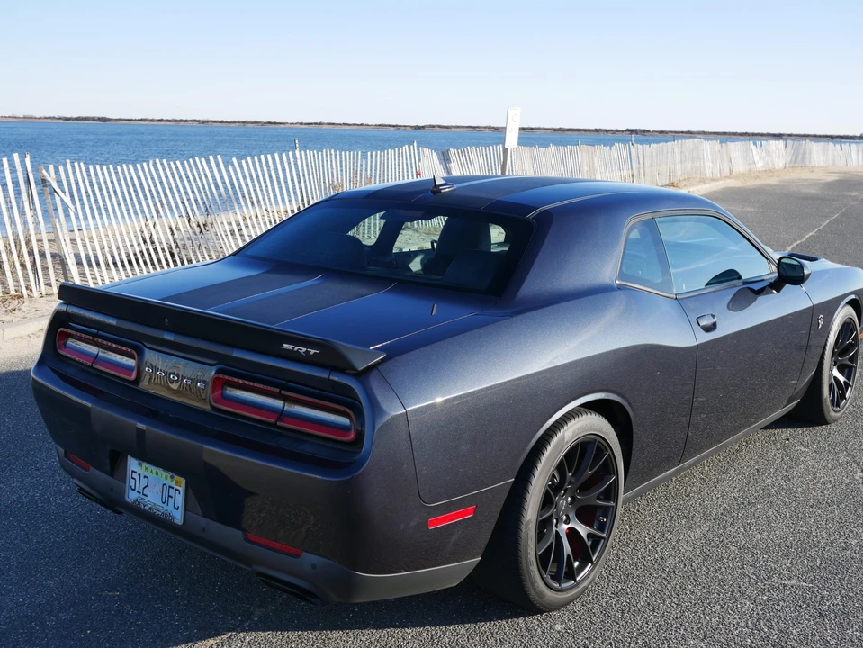 2016 Dodge Challenger SRT Hellcat 3rd Gen - Image 8 of 31