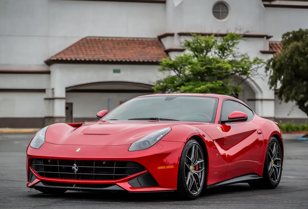 2016 Ferrari F12berlinetta - Image 3 of 6