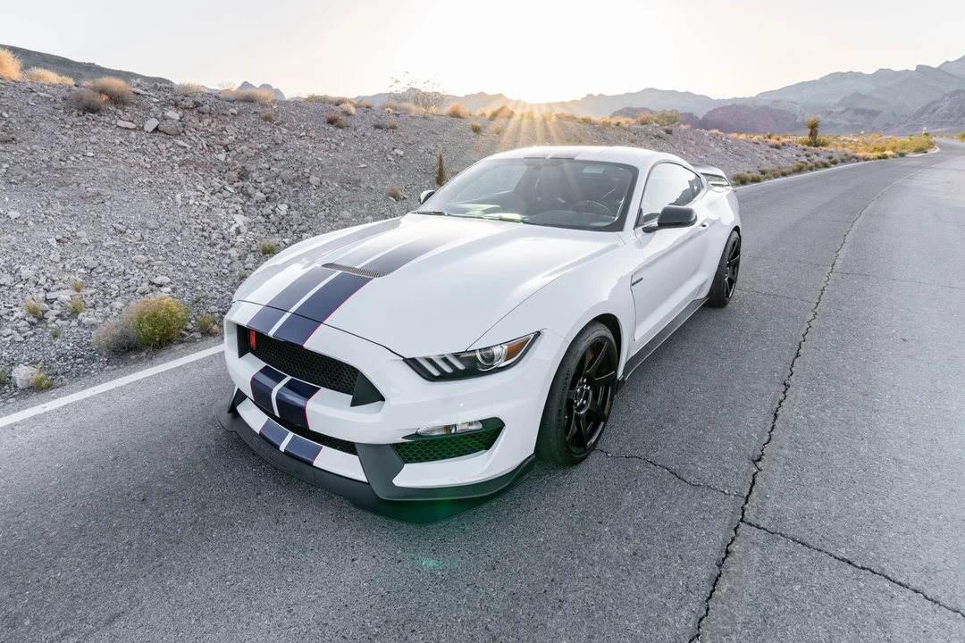 2016 Ford S550 Shelby Mustang GT350R - Image 3 of 31