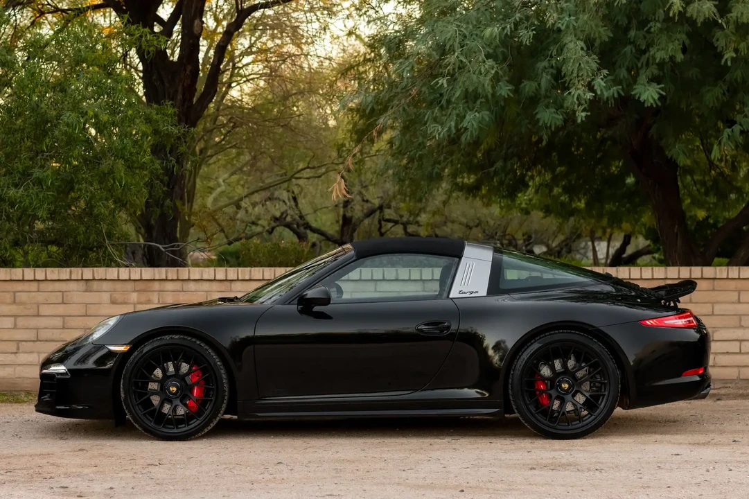 2016 Porsche 991 Targa 4 GTS - Image 5 of 6