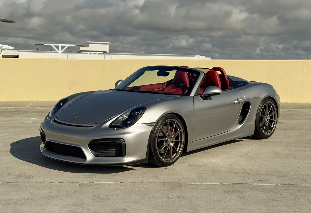 2016 Porsche 981 Boxster Spyder - Image 2 of 6