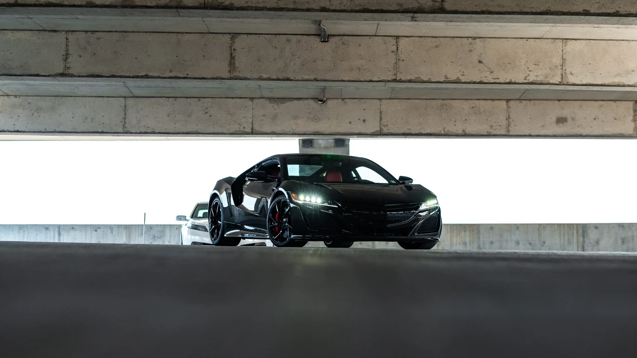 2017 Acura NC1 NSX - Image 9 of 31