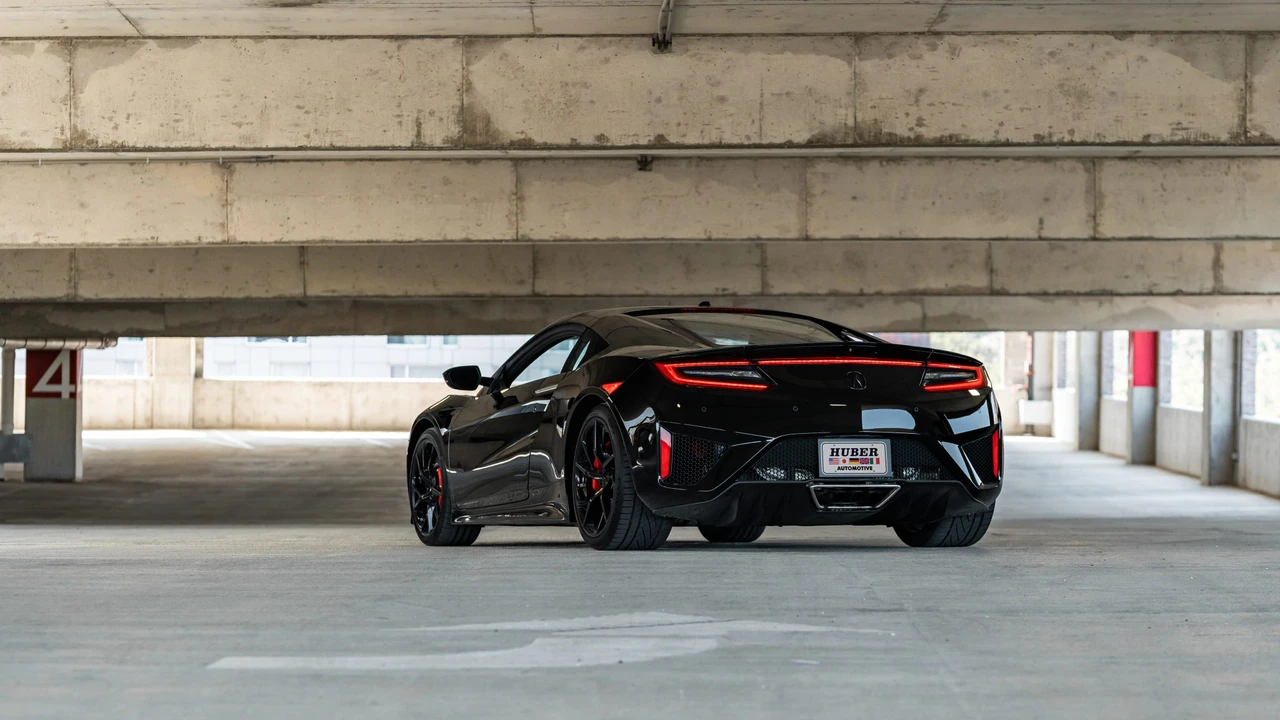 2017 Acura NC1 NSX - Image 16 of 31