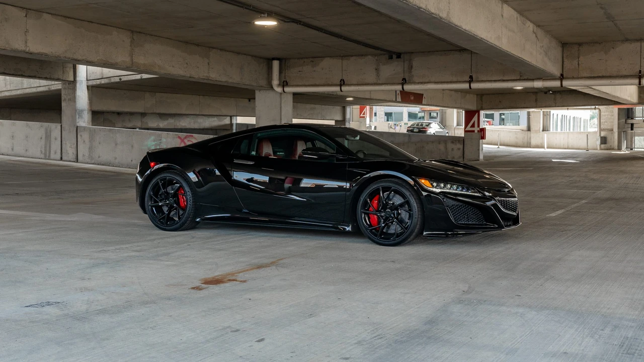 2017 Acura NC1 NSX - Image 11 of 31