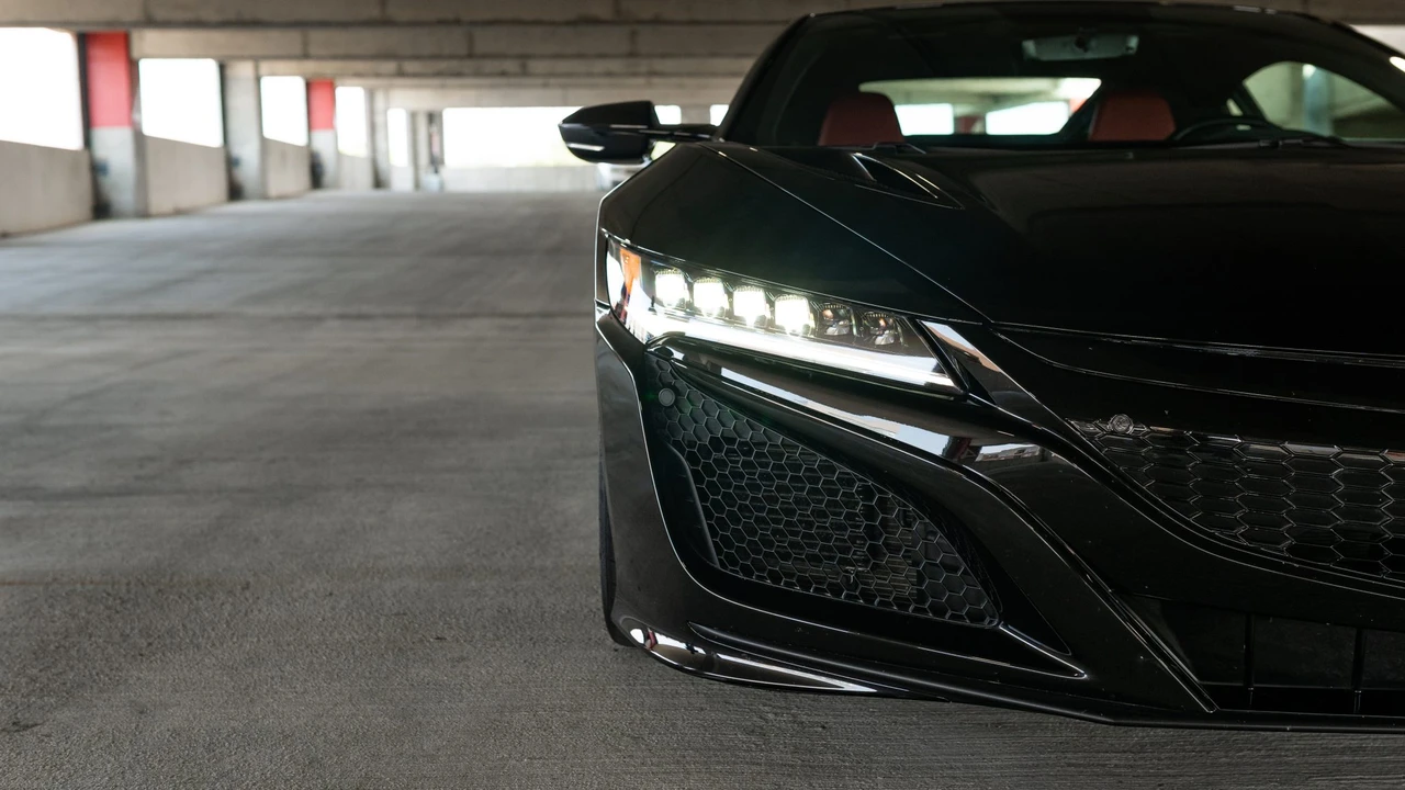 2017 Acura NC1 NSX - Image 27 of 31