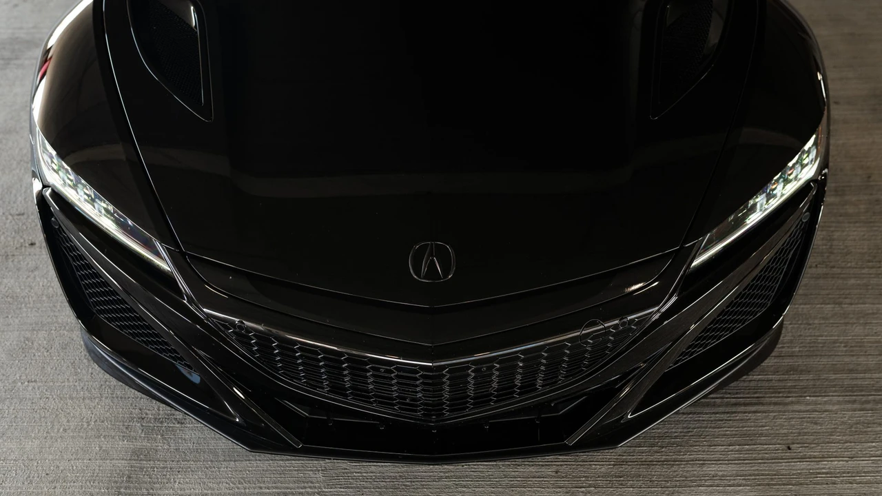 2017 Acura NC1 NSX - Image 29 of 31