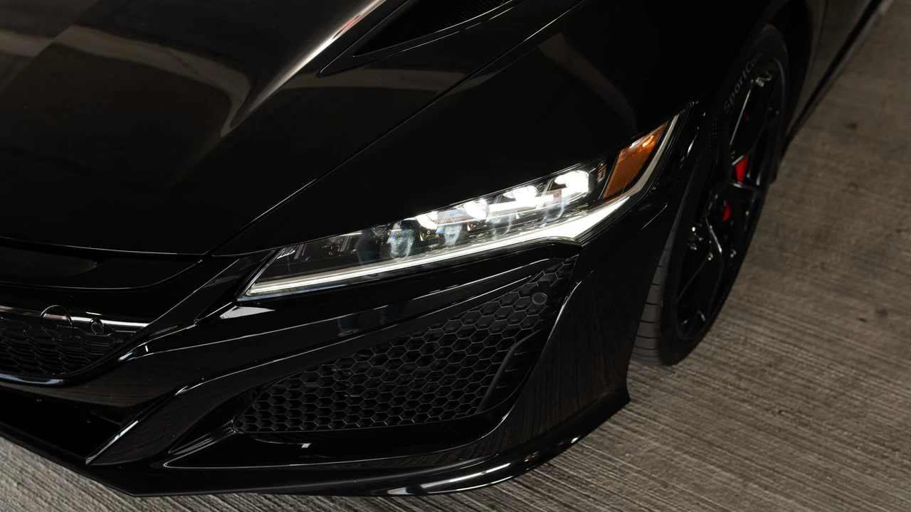 2017 Acura NC1 NSX - Image 31 of 31