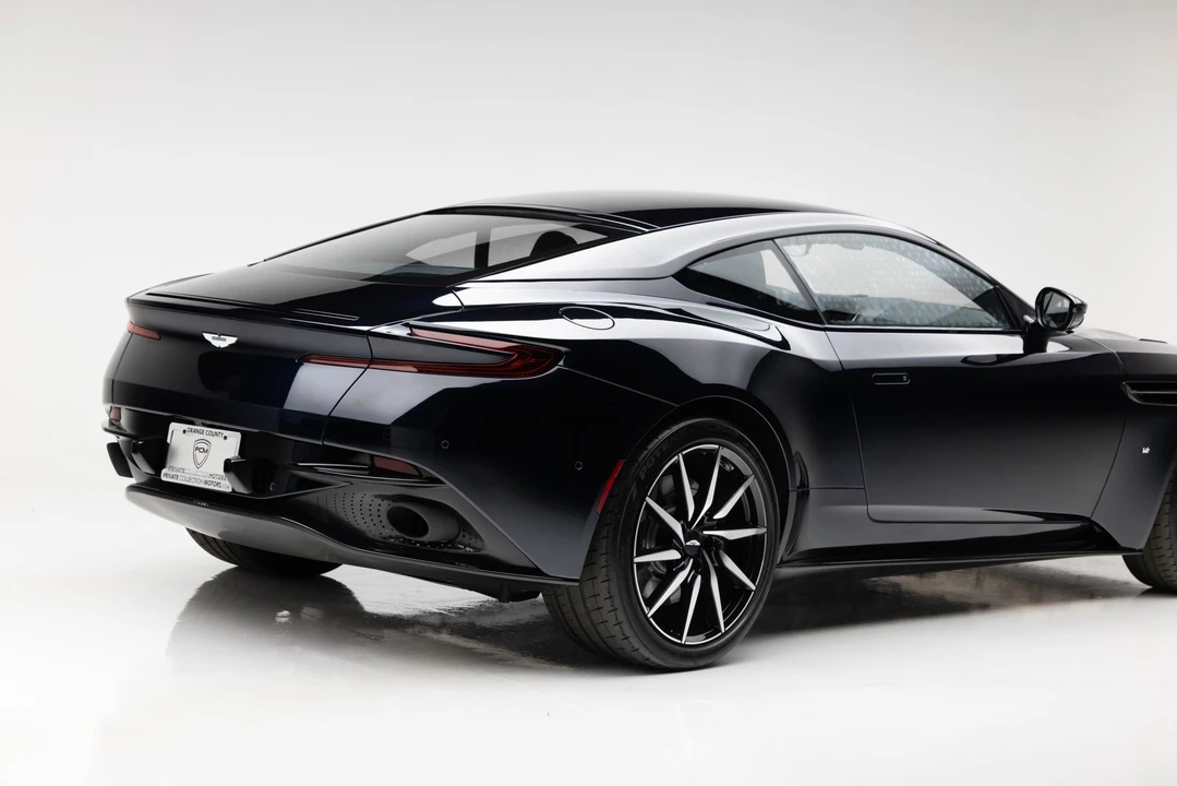2017 Aston Martin DB11 V12 - Image 16 of 31