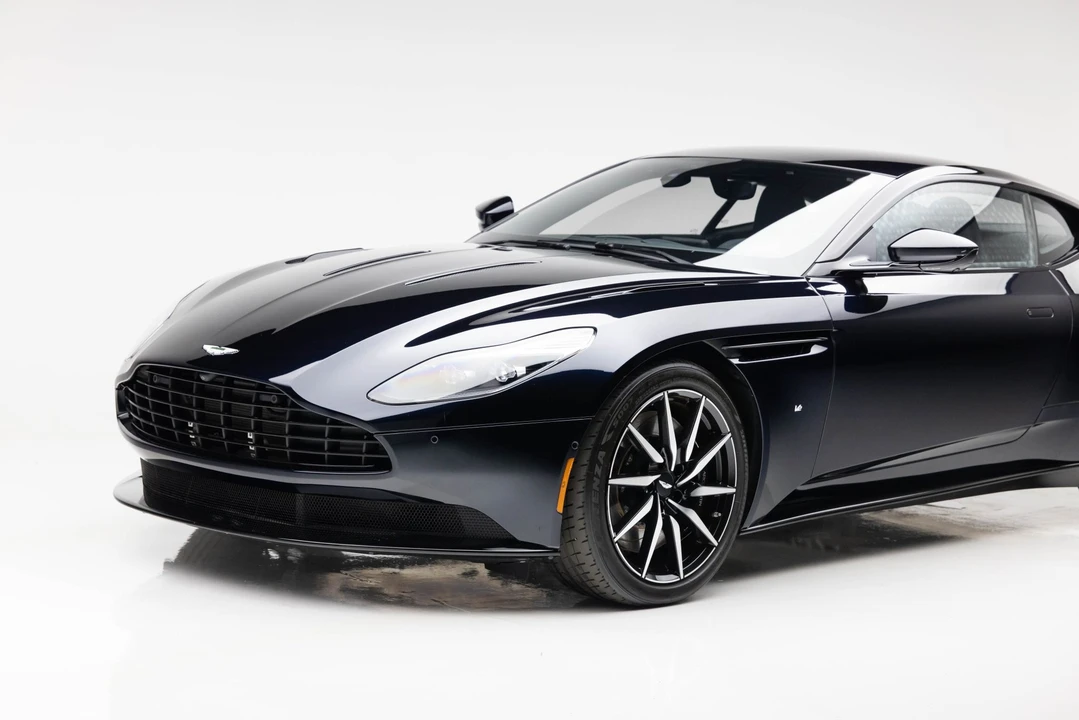 2017 Aston Martin DB11 V12 - Image 10 of 31