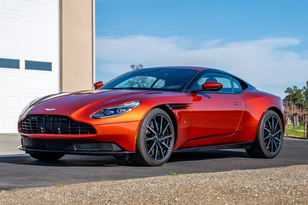 2017 Aston Martin DB11 V12 - Image 2 of 31