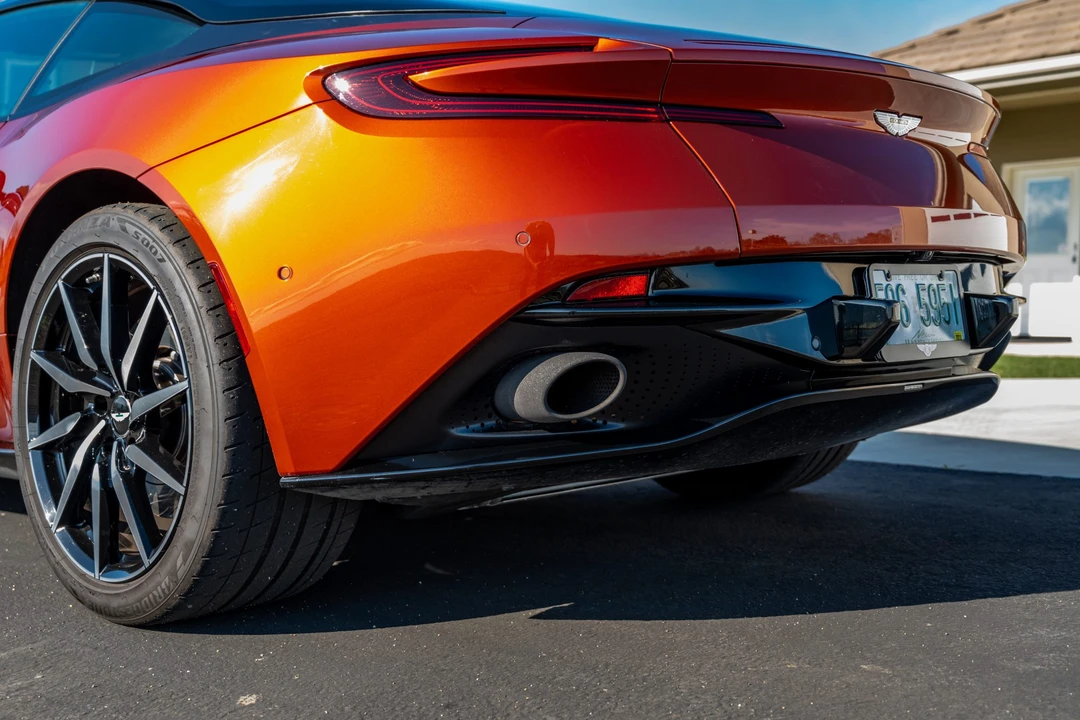 2017 Aston Martin DB11 V12 - Image 17 of 31