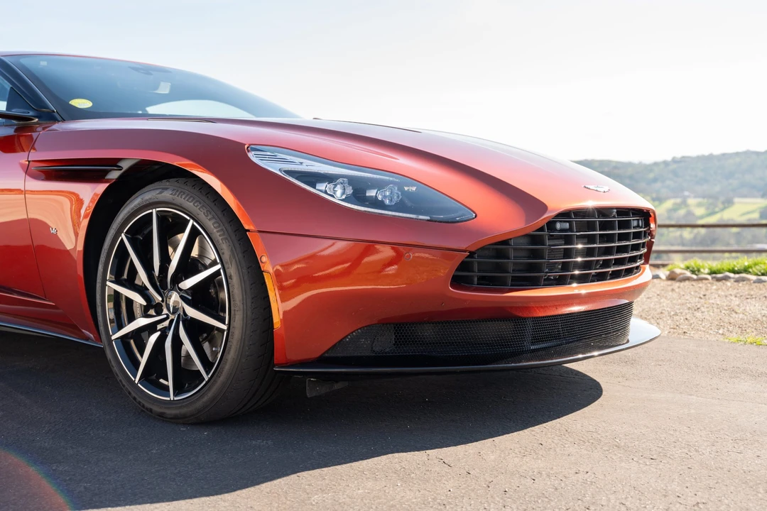 2017 Aston Martin DB11 V12 - Image 19 of 31
