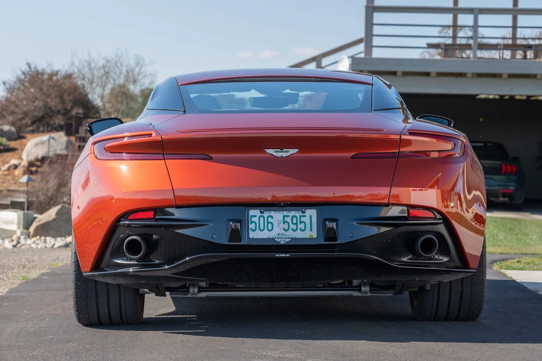 2017 Aston Martin DB11 V12 - Image 9 of 31