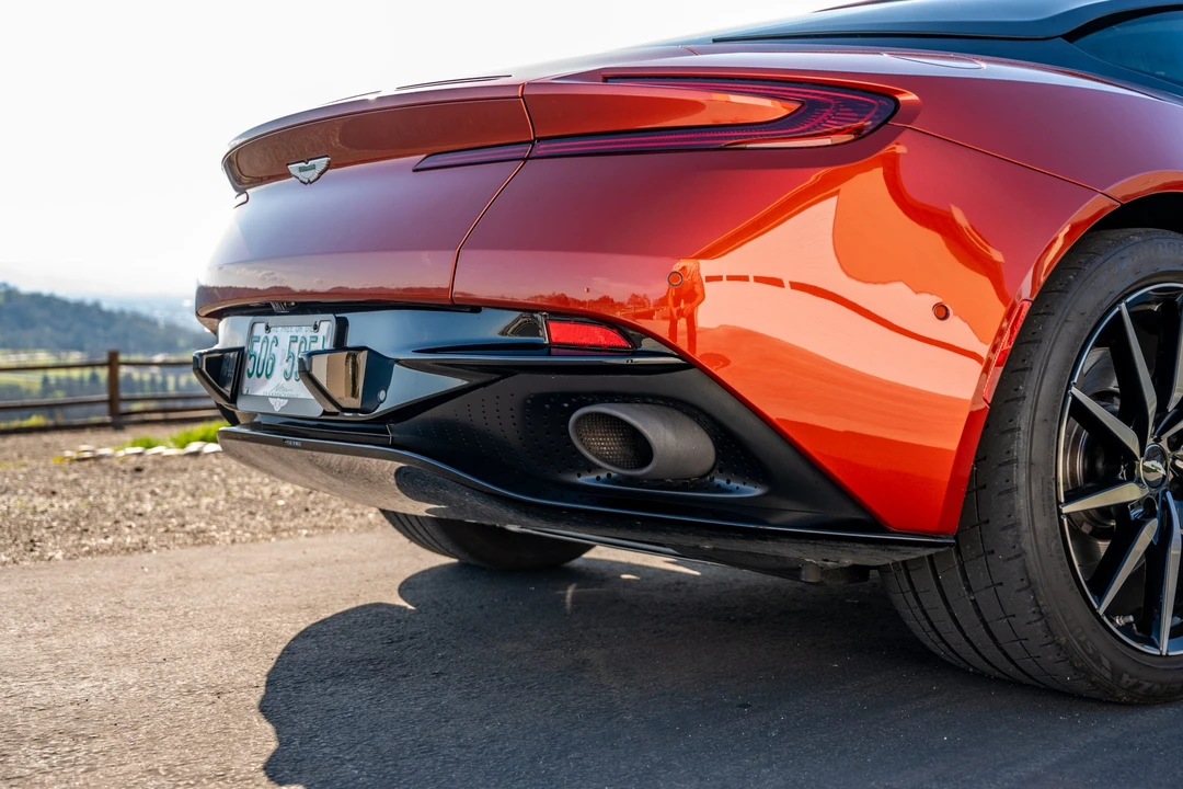 2017 Aston Martin DB11 V12 - Image 18 of 31
