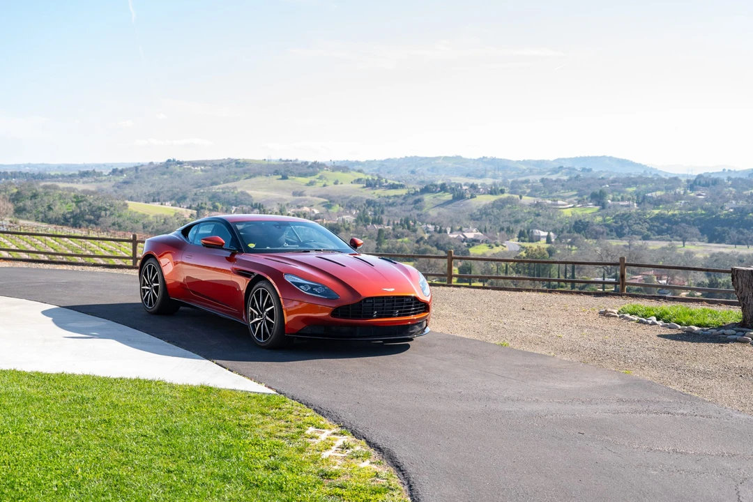 2017 Aston Martin DB11 V12 - Image 5 of 31