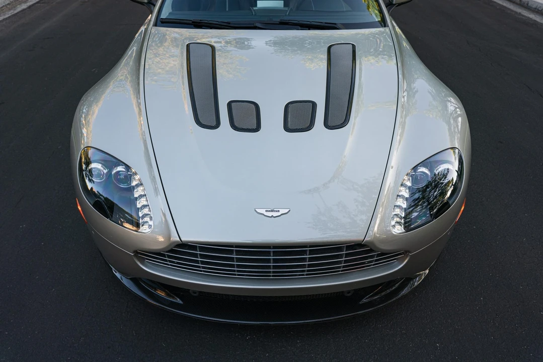 2017 Aston Martin V12 Vantage (2010-2018) - Image 24 of 31