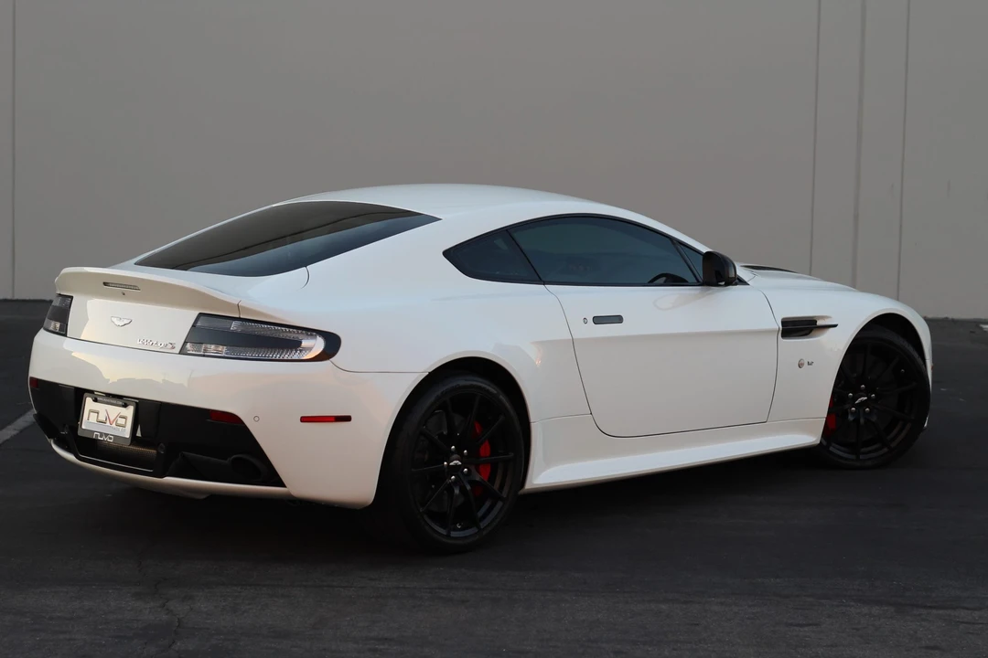 2017 Aston Martin V12 Vantage (2010-2018) - Image 11 of 31