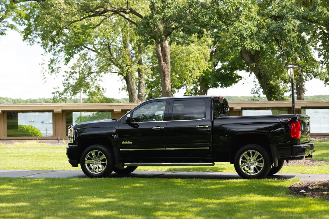 2017 Chevrolet Silverado 3rd Gen - Image 14 of 31