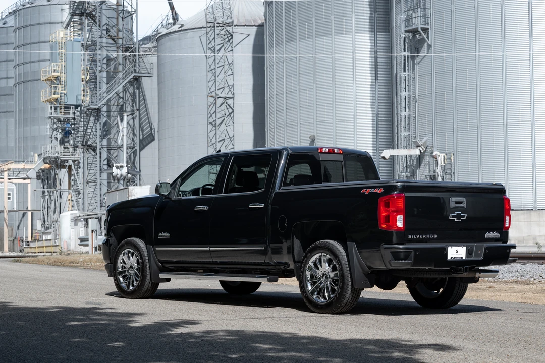2017 Chevrolet Silverado 3rd Gen - Image 3 of 31