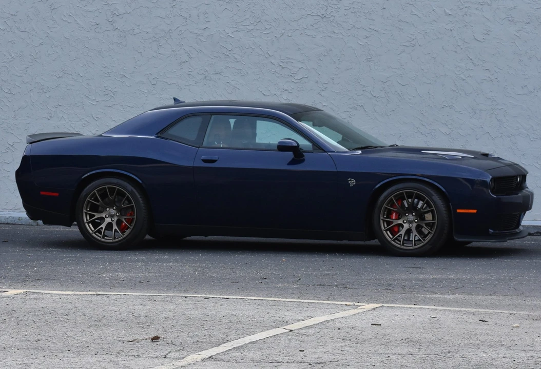 2017 Dodge Challenger SRT Hellcat 3rd Gen - Image 13 of 31
