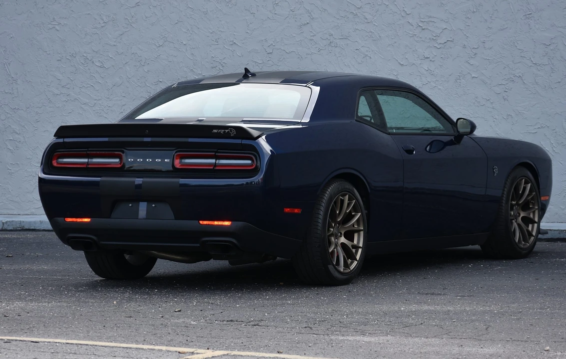 2017 Dodge Challenger SRT Hellcat 3rd Gen - Image 18 of 31