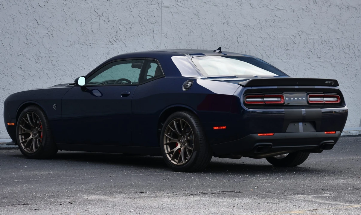 2017 Dodge Challenger SRT Hellcat 3rd Gen - Image 22 of 31