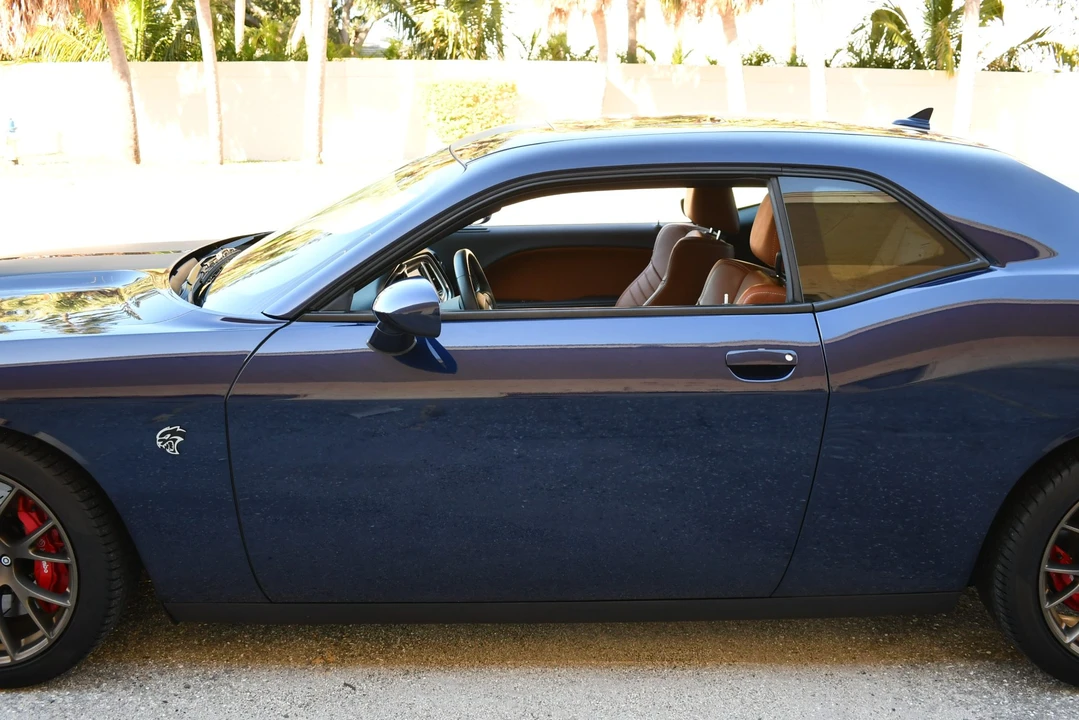 2017 Dodge Challenger SRT Hellcat 3rd Gen - Image 28 of 31