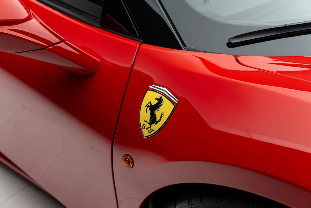 2017 Ferrari 488 Spider - Image 28 of 31
