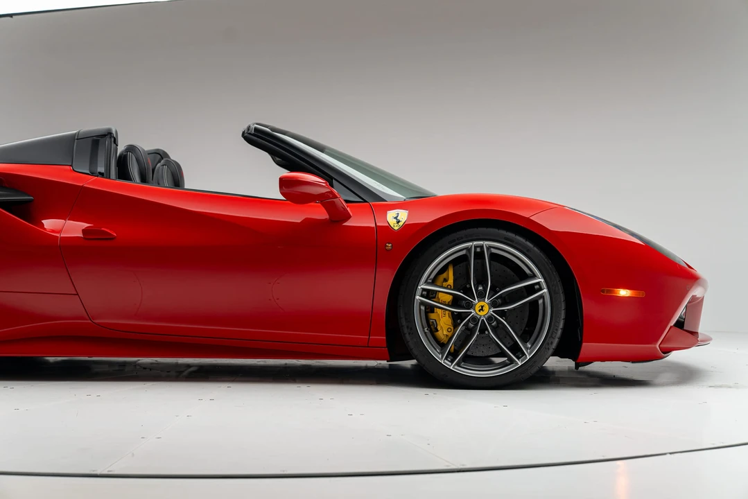 2017 Ferrari 488 Spider - Image 20 of 31