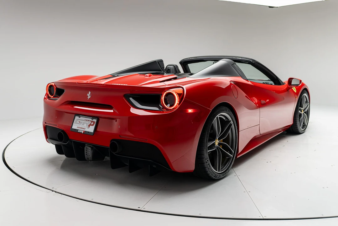 2017 Ferrari 488 Spider - Image 14 of 31