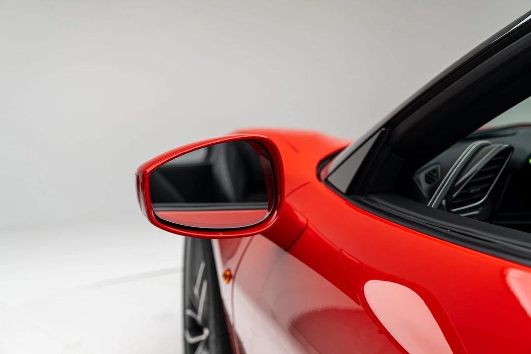 2017 Ferrari 488 Spider - Image 24 of 31
