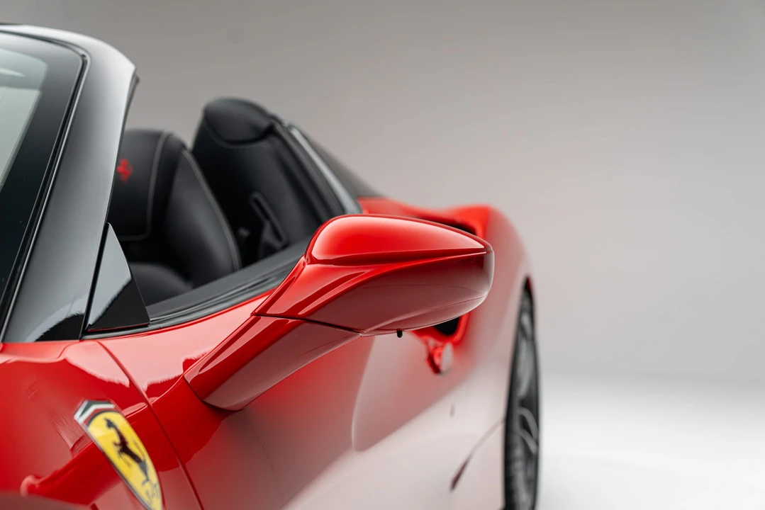 2017 Ferrari 488 Spider - Image 23 of 31