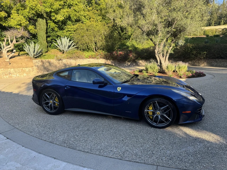 2017 Ferrari F12berlinetta - Image 22 of 31