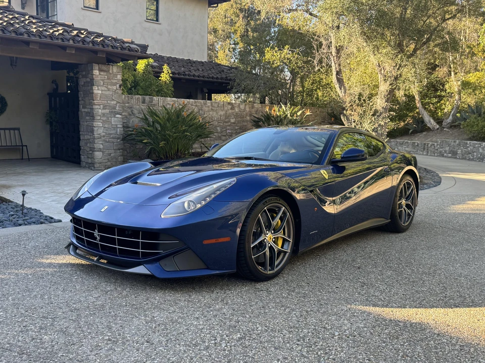 2017 Ferrari F12berlinetta - Image 2 of 31