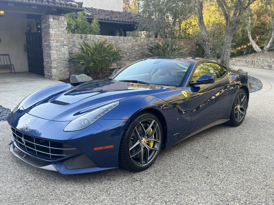 2017 Ferrari F12berlinetta - Image 4 of 31