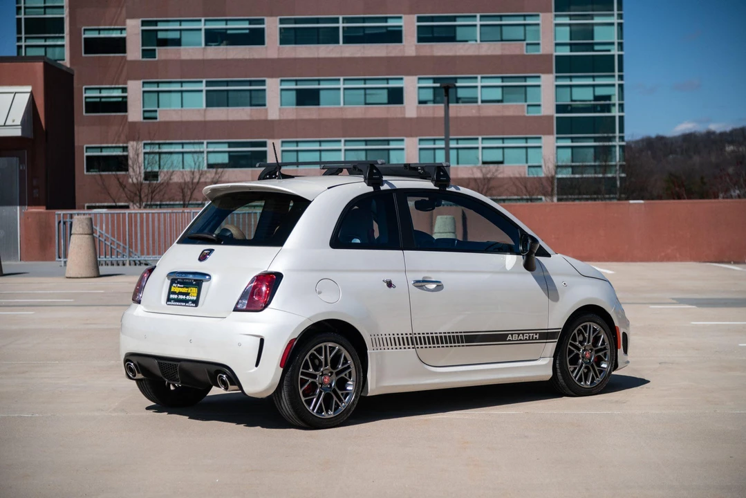 2017 Fiat Abarth 500 - Image 29 of 31