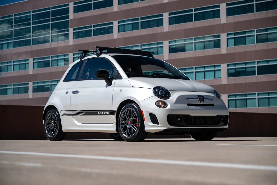 2017 Fiat Abarth 500 - Image 14 of 31