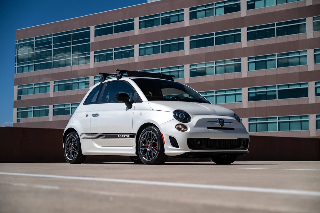2017 Fiat Abarth 500 - Image 12 of 31