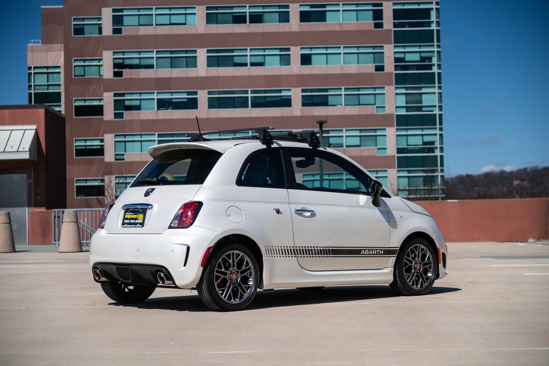 2017 Fiat Abarth 500 - Image 28 of 31