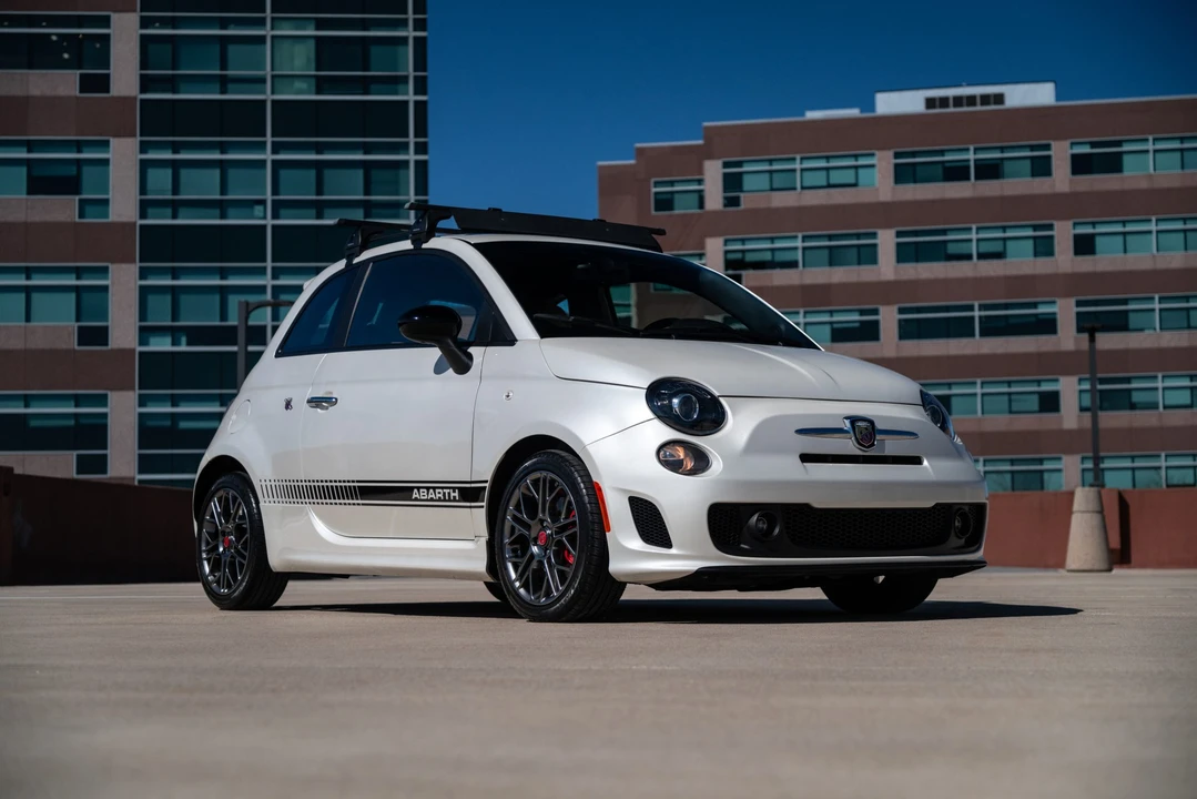2017 Fiat Abarth 500 - Image 13 of 31