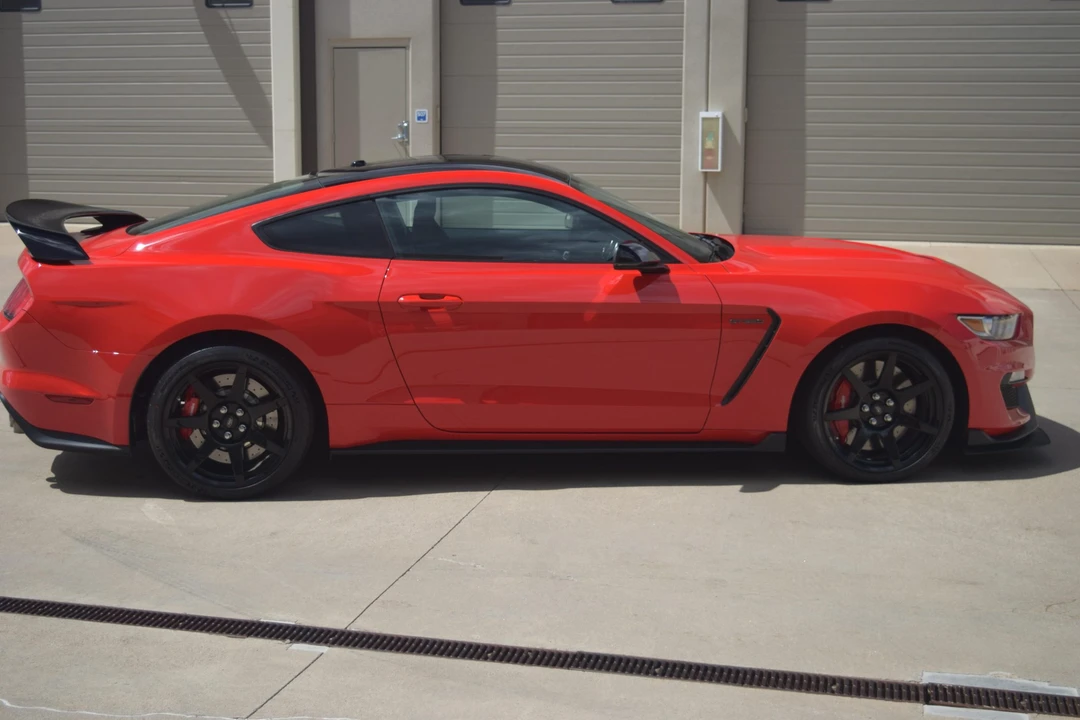 2017 Ford S550 Shelby Mustang GT350R - Image 8 of 31