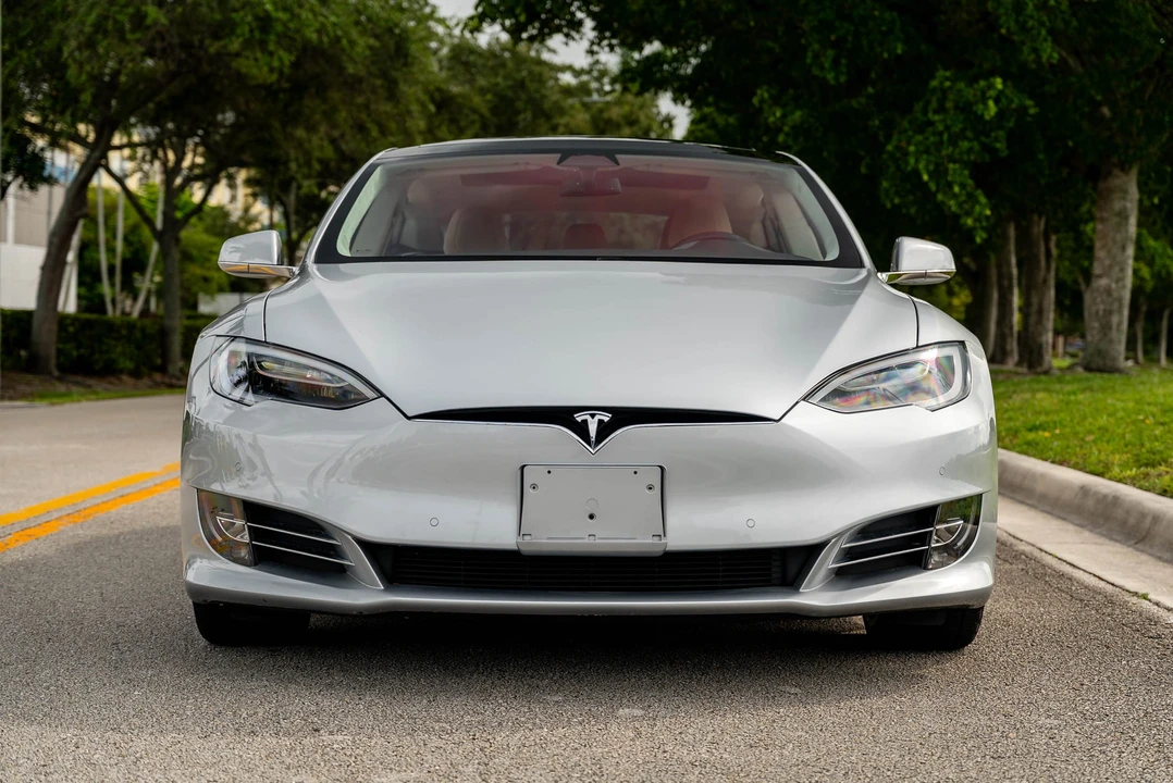 2017 Tesla Model S - Image 3 of 31