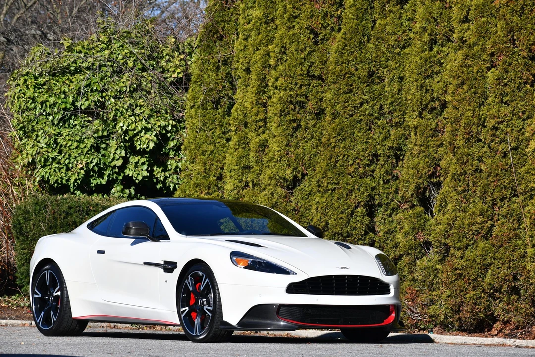 2018 Aston Martin Vanquish 2nd Gen - Image 15 of 31