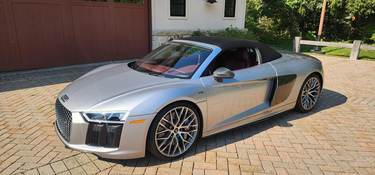 2018 Audi 4S R8 - Image 7 of 31