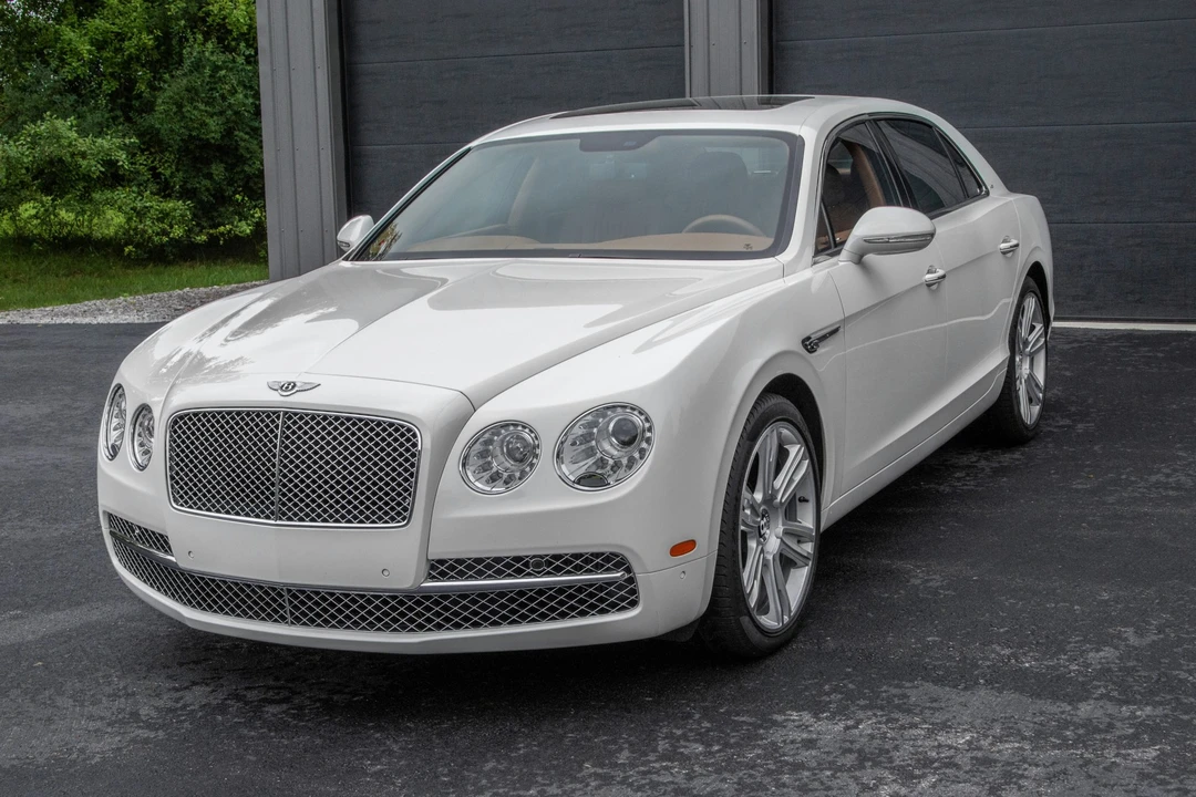 2018 Bentley Continental Flying Spur - Image 2 of 31