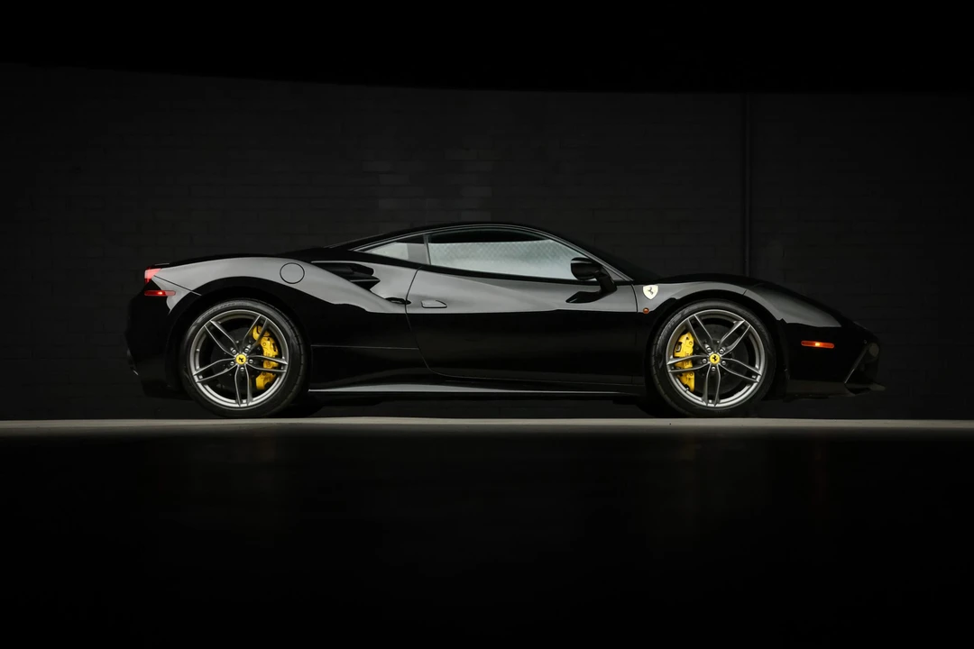 2018 Ferrari 488 GTB - Image 22 of 31