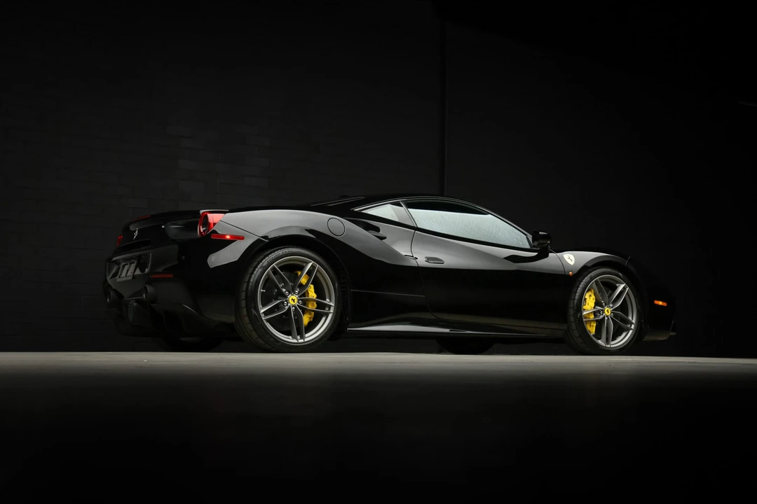 2018 Ferrari 488 GTB - Image 25 of 31